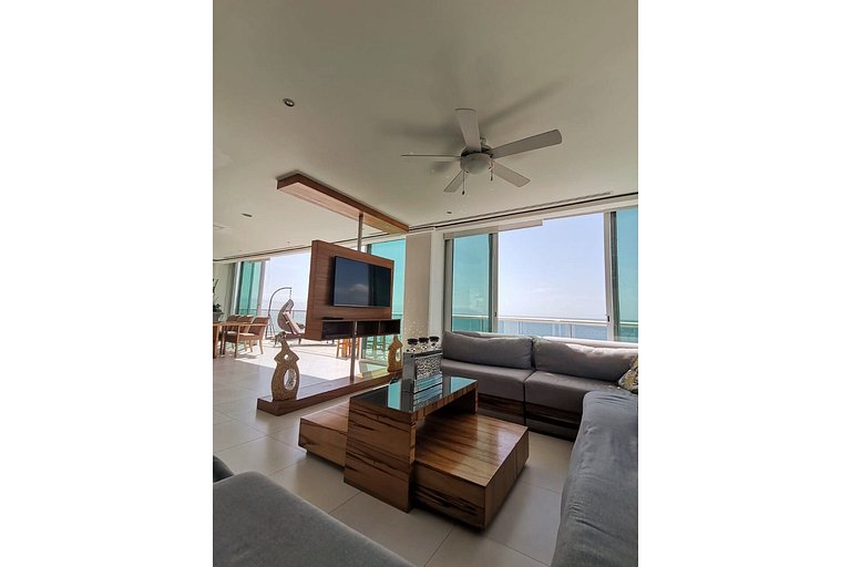 BEACHFRONT PENTHOUSE with PRIVATE POOL