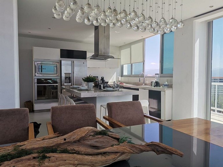 BEACHFRONT PENTHOUSE with PRIVATE POOL