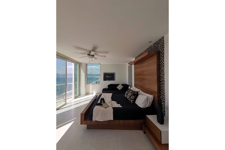 BEACHFRONT PENTHOUSE with PRIVATE POOL