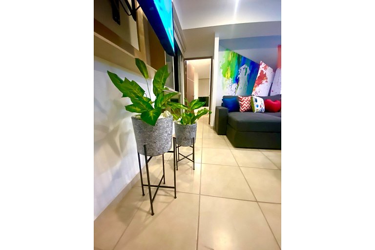2 BEDROOMS WITH POOL, GYM, 24 HOURS SECURITY, 7 PEOPLE