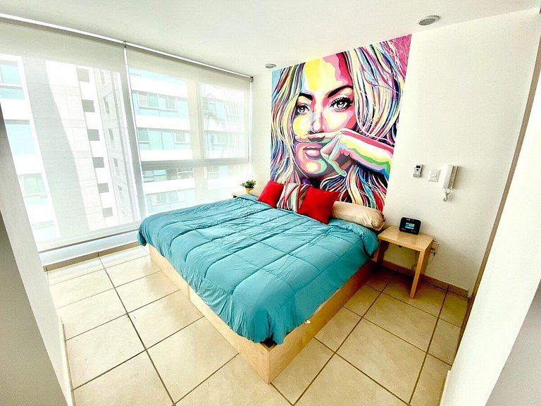 2 BEDROOMS WITH POOL, GYM, 24 HOURS SECURITY, 7 PEOPLE