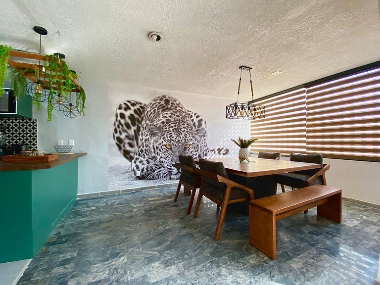 Planta Baja Enorme, Jardín, Parking, Hasta 11 Pax