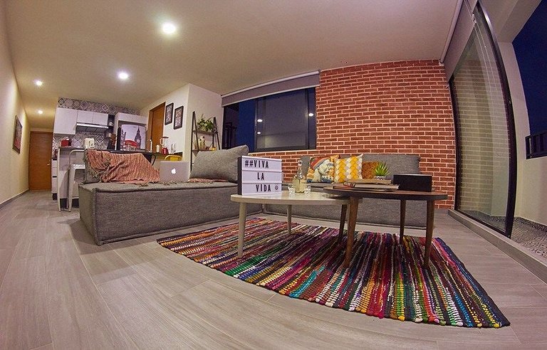DECORATED AND EQUIPPED TO HAVE THE BEST REVIEW