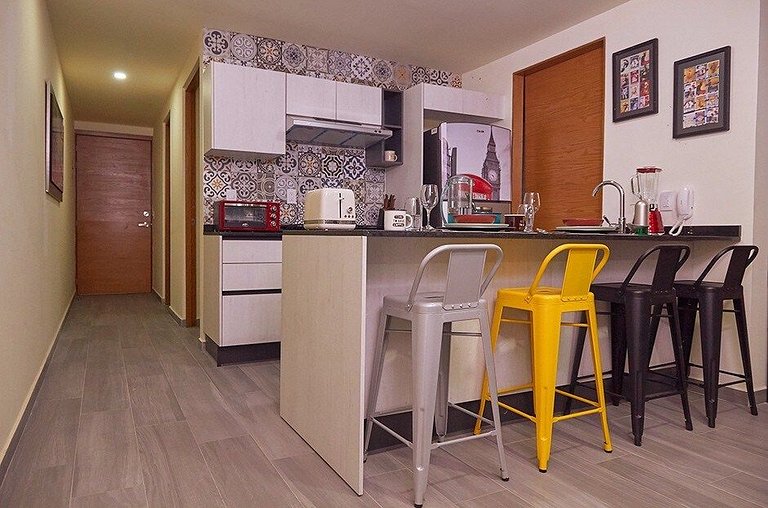 DECORATED AND EQUIPPED TO HAVE THE BEST REVIEW