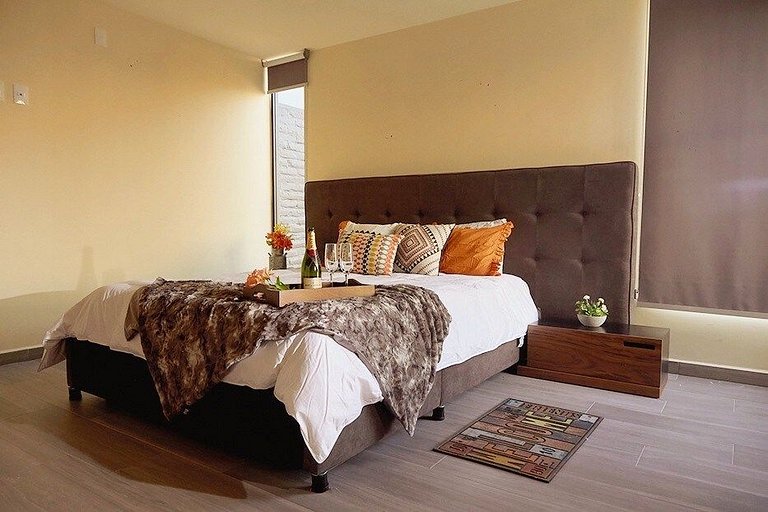 DECORATED AND EQUIPPED TO HAVE THE BEST REVIEW