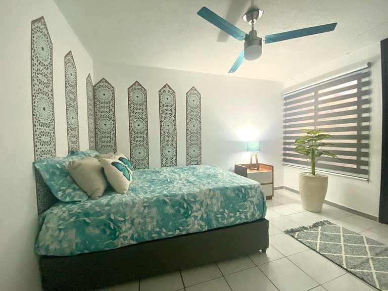HUGE. FULL APARTMENT 100% REMODELED EXPO AREA