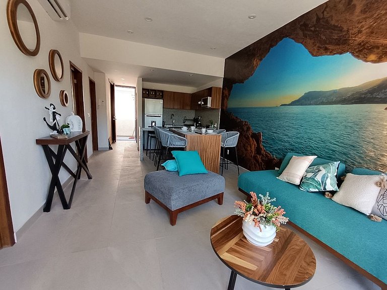 Excellent location with a roof garden and pool