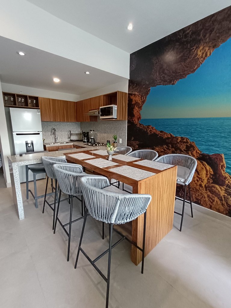 Excellent location with a roof garden and pool