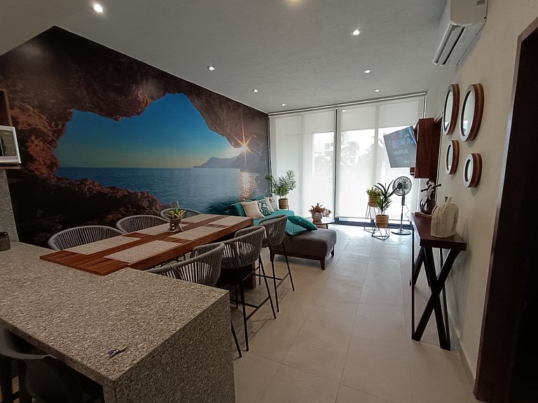 Excellent location with a roof garden and pool