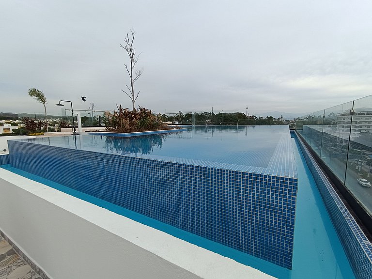 Excelente ubicación con roof garden y alberca