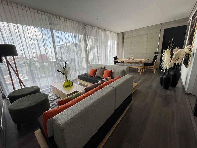 Espectacular diseño, terraza con Hamaca y Jacuzzi