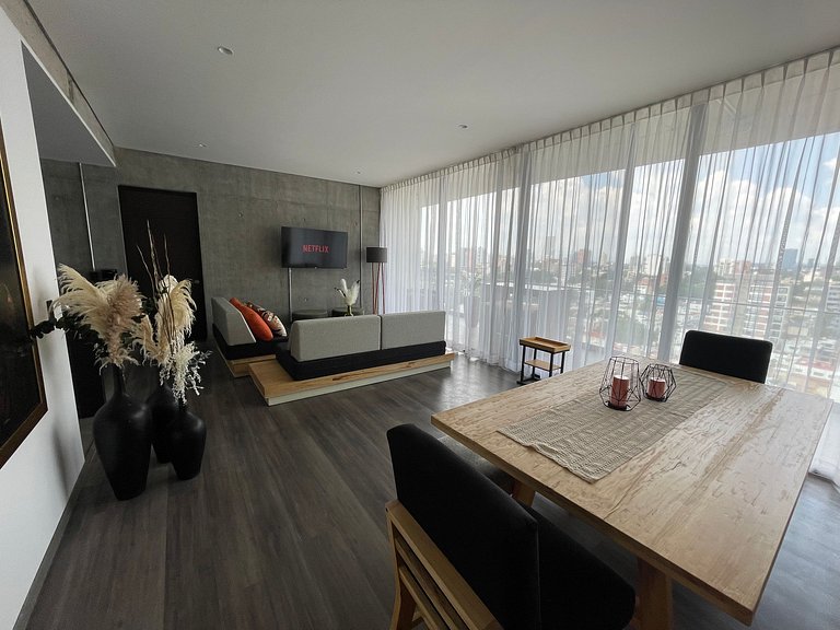 Espectacular diseño, terraza con Hamaca y Jacuzzi