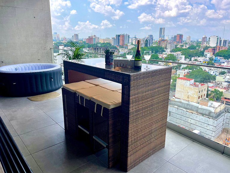 Espectacular diseño, terraza con Hamaca y Jacuzzi