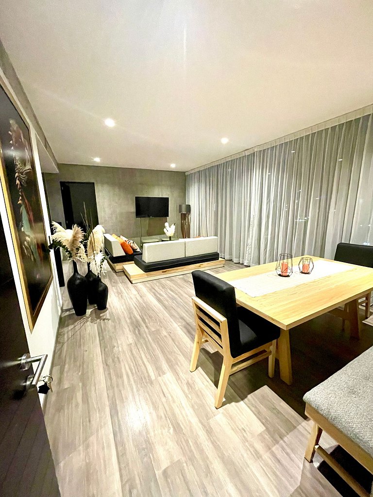 Espectacular diseño, terraza con Hamaca y Jacuzzi
