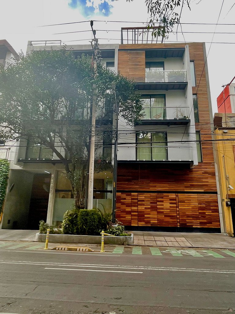 Precioso, Planta baja con Terraza en La Del valle