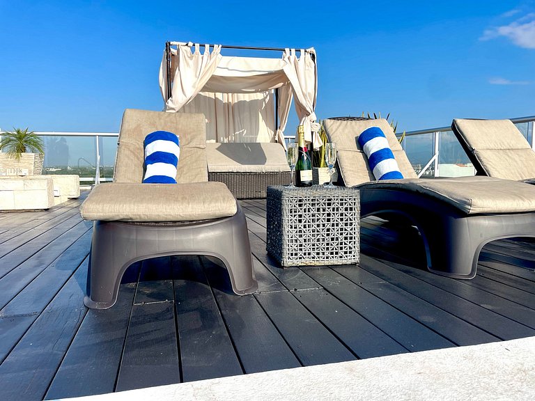 BEACHFRONT PENTHOUSE with PRIVATE POOL