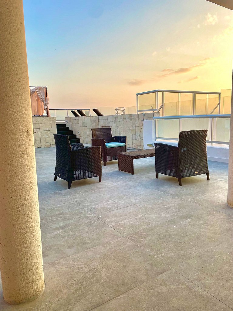 BEACHFRONT PENTHOUSE with PRIVATE POOL